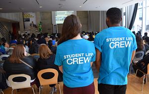 picture of centennial college student life enhancement volunteers at centennial welcomes